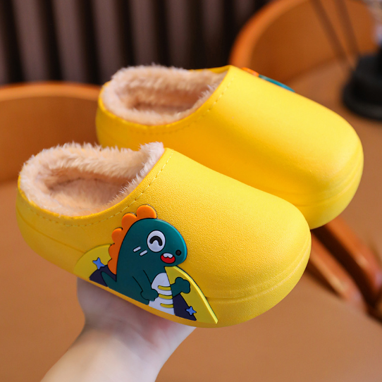 Winter Animal Slippers for Kids (One Pair)